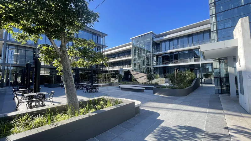 397 m² Office to let in Woodstock, THE BOULEVARD OFFICE PARK, Woodstock, Block F 1st Floor (photo 2)