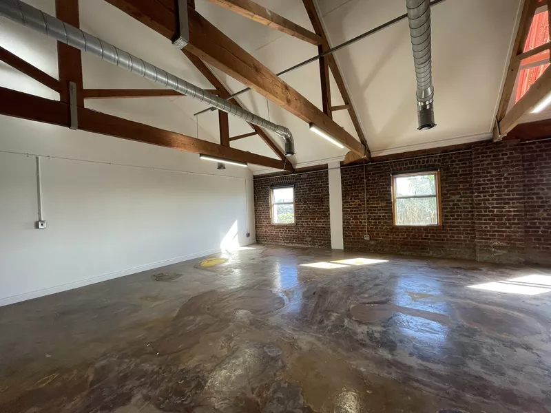 303 m² Office for sale in Foreshore, Castle Mews (photo 20)