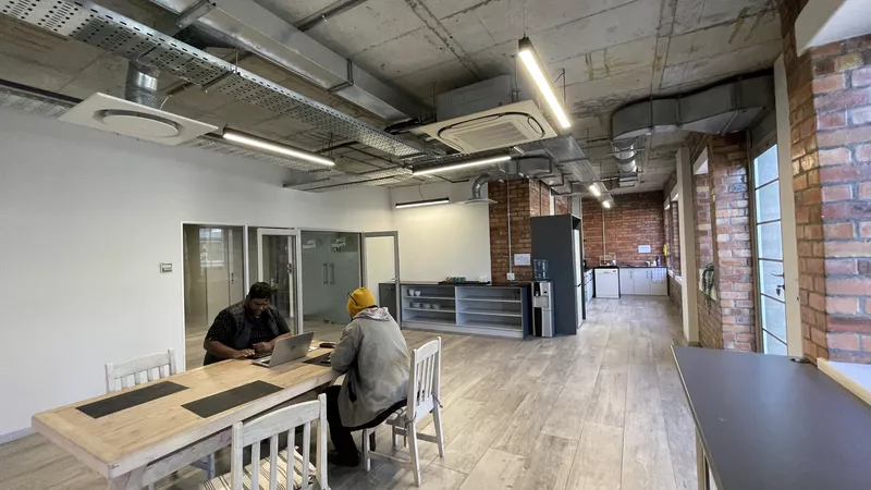1 211 m² Office to let in De Waterkant, Sovereign Quay (photo 19)