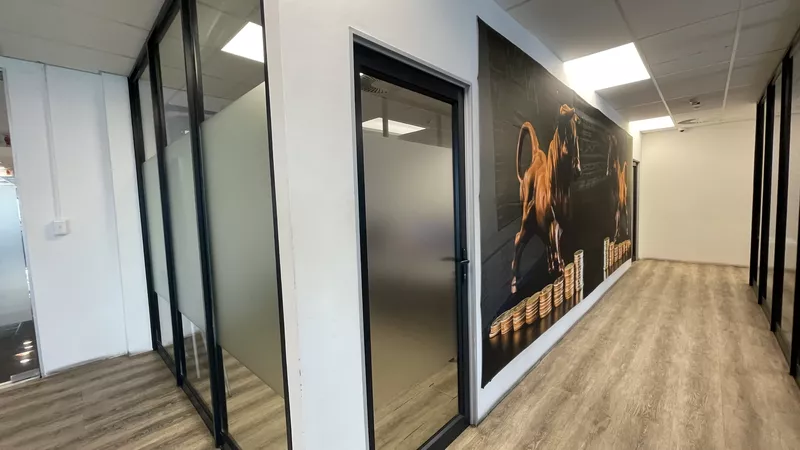 166 m² Office to let in Cape Town City Centre/CBD, The Towers (photo 6)