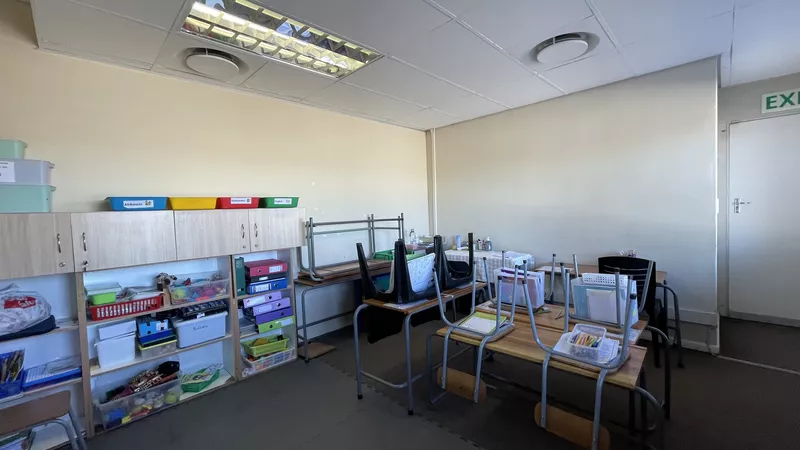 255 m² Office for sale in Table View, 145 on Blaauwberg (photo 19)