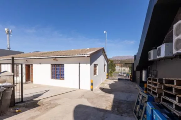 1 556 m² Investments for sale in Estuaries Office Estate, Pick 'n Pay QualiSave Franschhoek (photo 10)