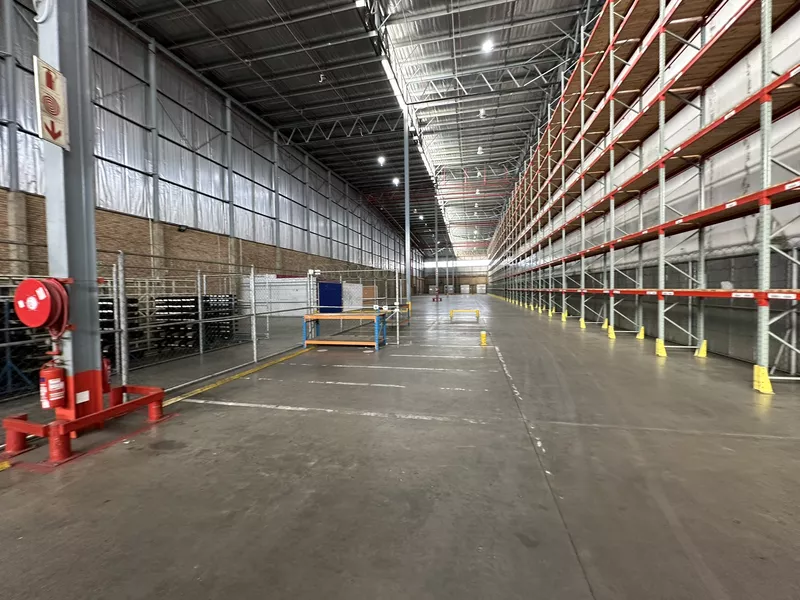 3 050 m² Industrial to let in Meadowdale, Super Park Supergroup (photo 4)