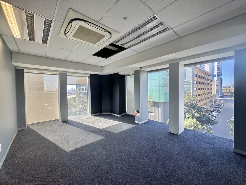 385 m² Office to let in Cape Town City Centre/CBD, Thomas Pattullo (photo 17)