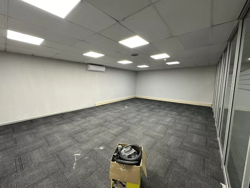 6 242 m² Office to let in Midrand, 48 Reedbuck Crescent (photo 69)