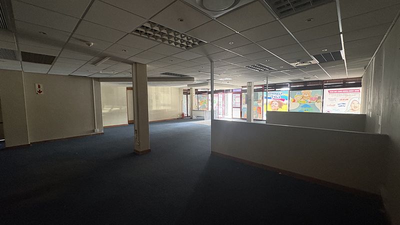 151 m² Retail property to let in Tyger Valley, The Bridge Retail Centre (photo 14)