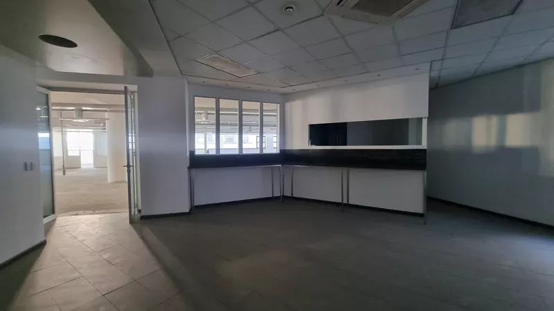 662 m² Office to let in Cape Town City Centre/CBD, The Bergstan (photo 19)
