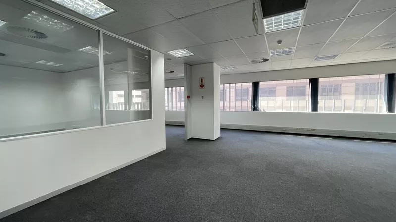 277 m² Office to let in Cape Town City Centre/CBD, 9 Long (photo 10)