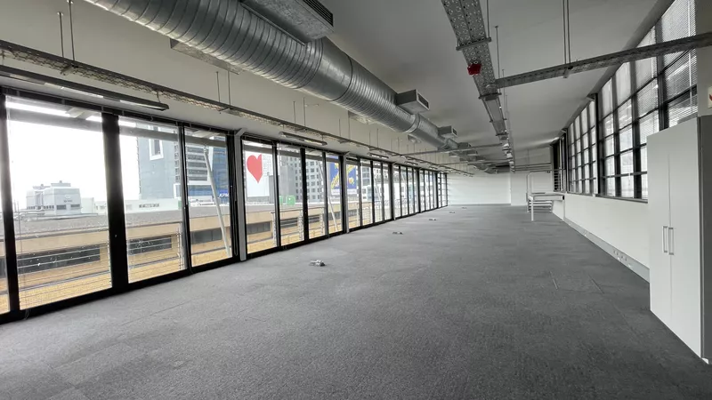 534 m² Office to let in Cape Town City Centre/CBD, 19 Louis Gradner (photo 3)