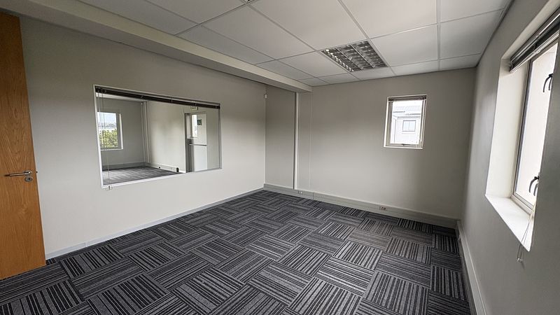 161 m² Office to let in Durbanville, Park Central (photo 19)