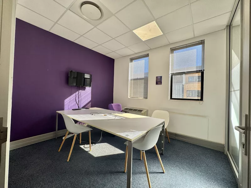 316 m² Office to let in Cape Town City Centre/CBD, 19 Louis Gradner (photo 12)