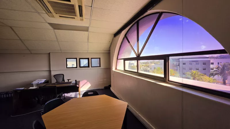 944 m² Office to let in Tyger Valley, Omni Park (photo 63)