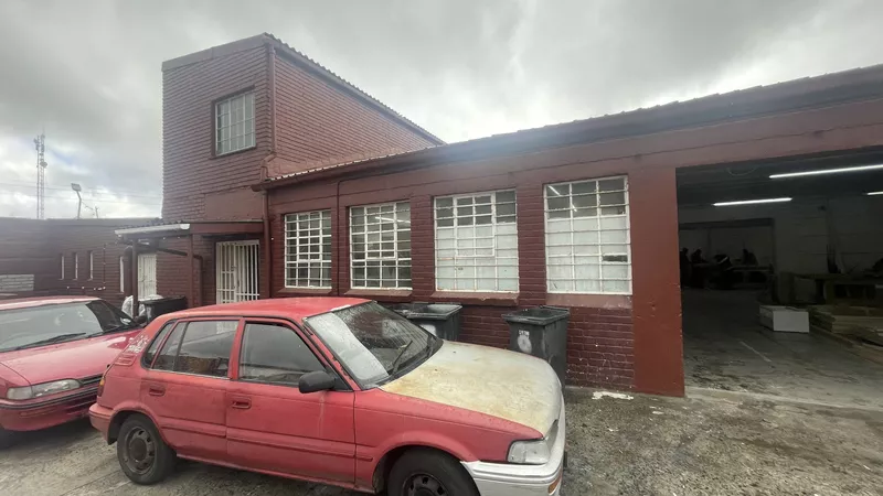 399 m² Industrial to let in Ottery, 5 Crete Road (photo 2)