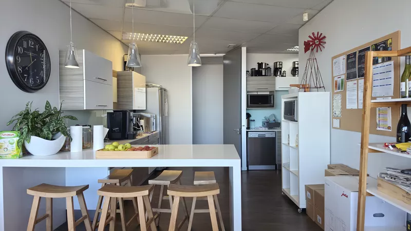 511 m² Office to let in Tygerberg Office Park, Uitzicht - Tygerberg Park (photo 36)