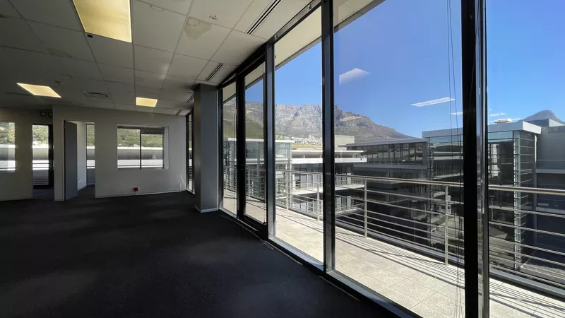 720 m² Office to let in Woodstock, The Boulevard (photo 27)