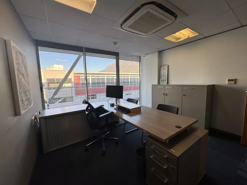 3 463 m² Office to let in Cape Town City Centre/CBD, Oceana House (photo 72)