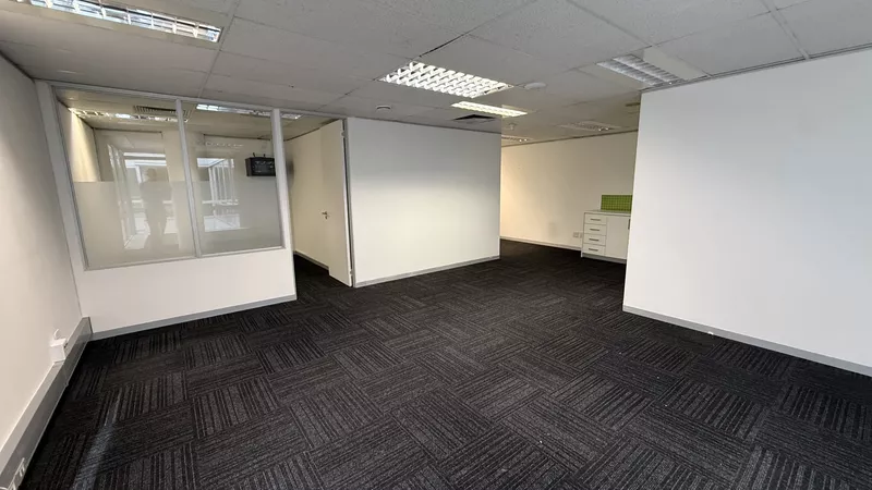 90 m² Office to let in Claremont, Sunclare (photo 12)