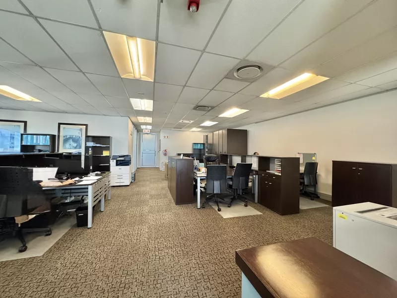 542 m² Office to let in Cape Town City Centre/CBD, 2 Long Street (photo 14)