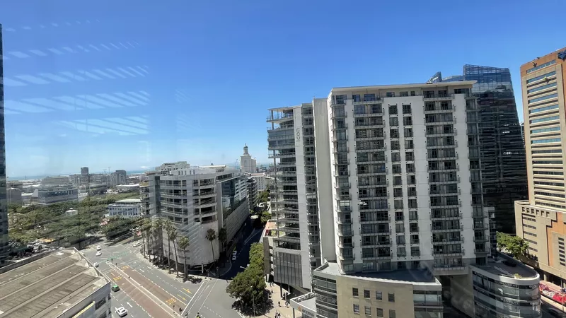387 m² Office to let in Cape Town City Centre/CBD, 2 Long (photo 26)