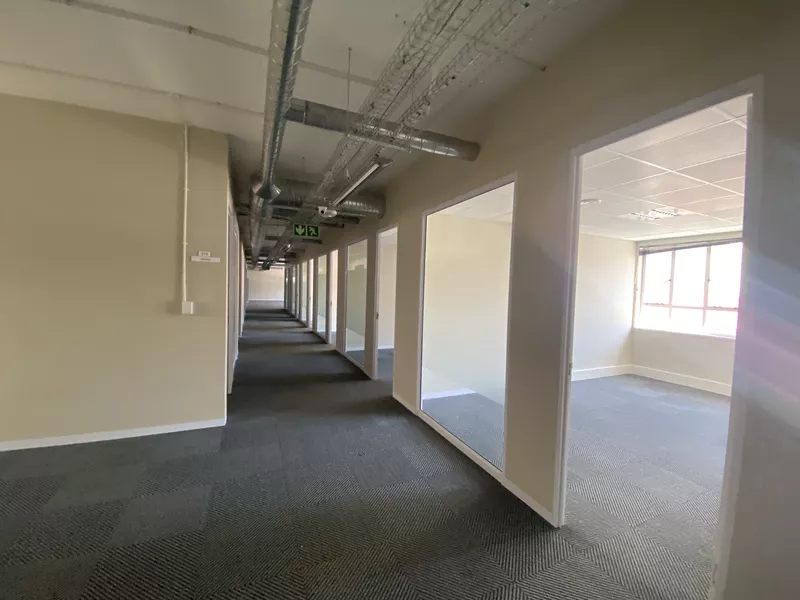 5 500 m² Office to let in Cape Town City Centre/CBD, 118 Buitengracht Street (photo 21)