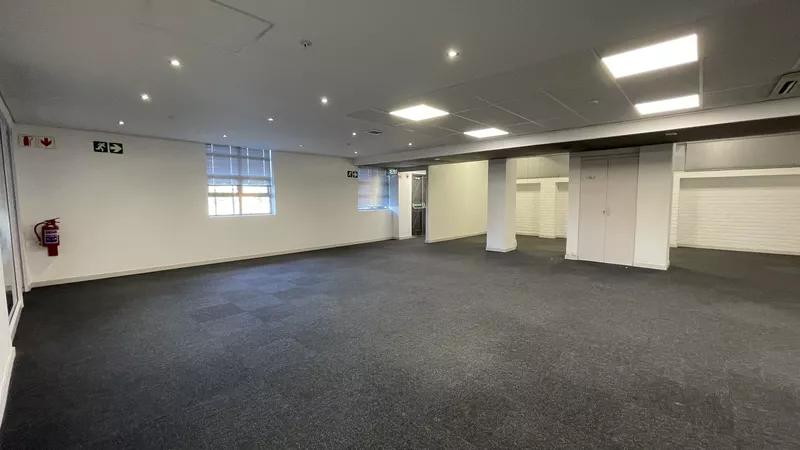 688 m² Office to let in Salt River, Upper East Side (photo 13)