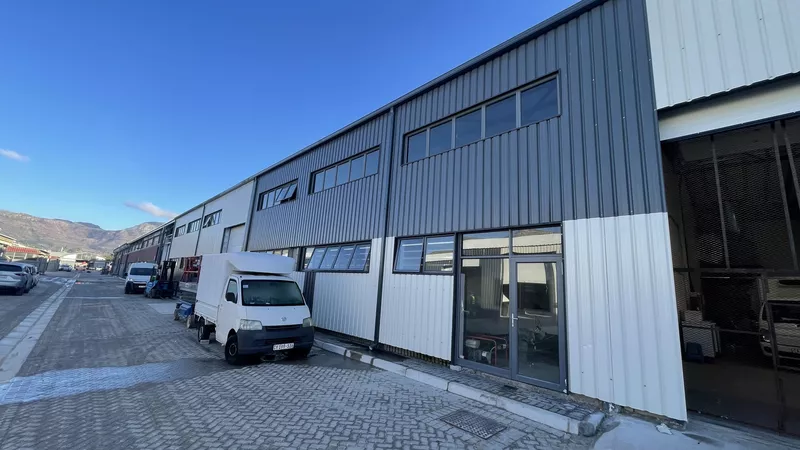 398 m² Industrial to let in Retreat Industrial, South Palms Industrial Park (photo 2)
