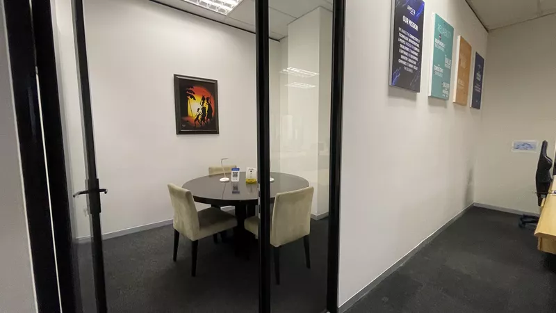 236 m² Office to let in Woodstock, The Boulevard (photo 11)