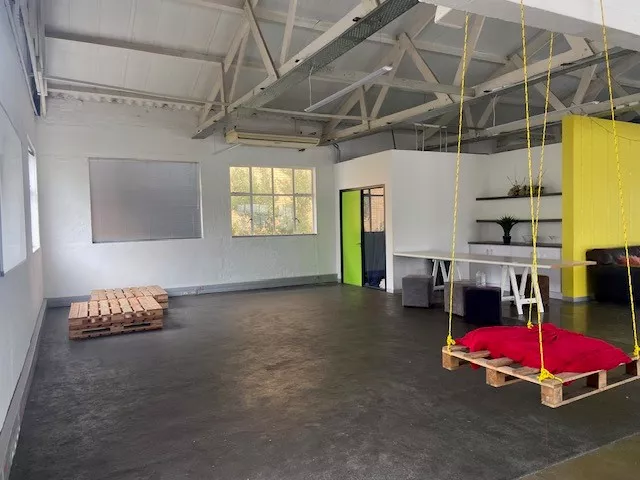 280 m² Office to let in Cape Town, Planet Art (photo 12)