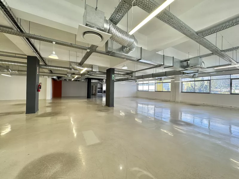 604 m² Office to let in Cape Town City Centre/CBD, 33 Martin Hammerschlag (photo 4)