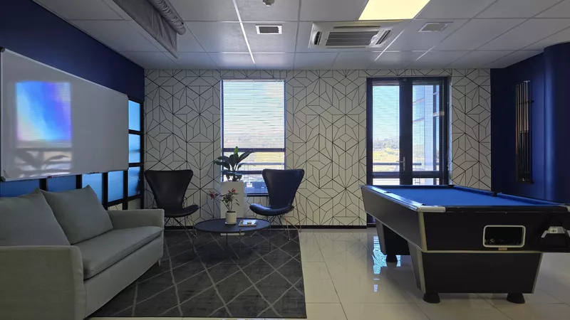1 429 m² Office to let in Tyger Valley, Manhattan Plaza (photo 7)