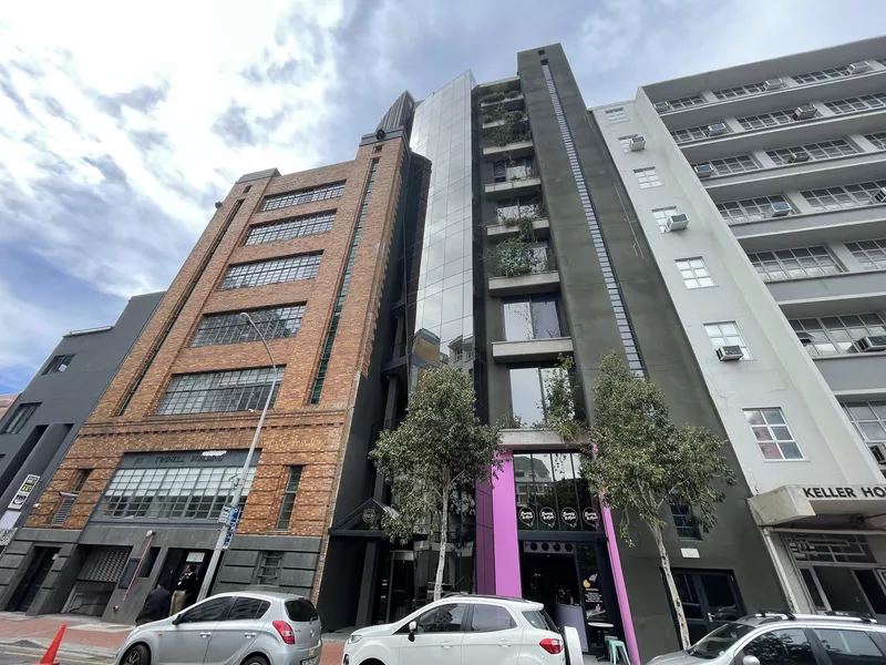 830 m² Office to let in Cape Town City Centre/CBD, Twinnell House (photo 2)