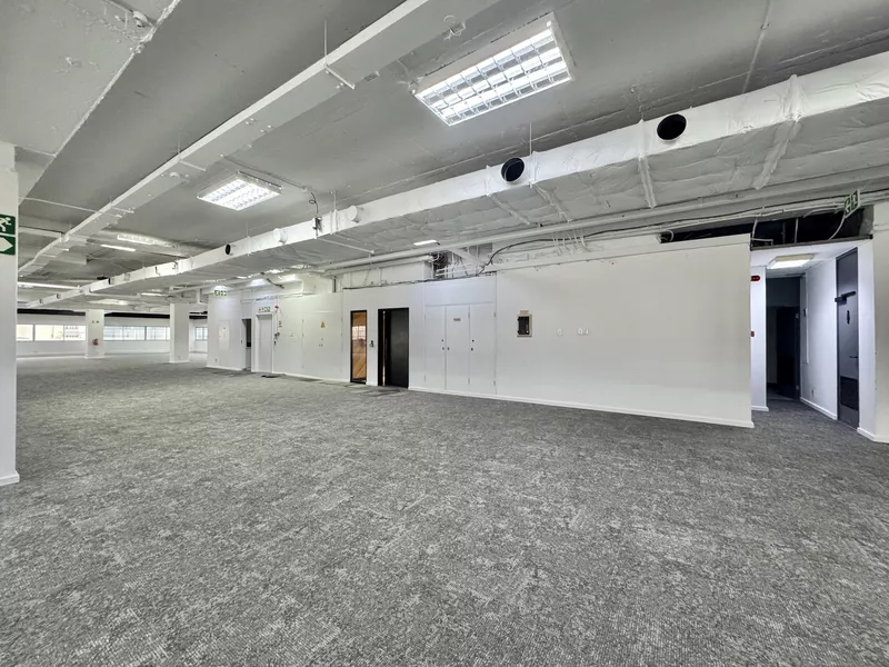 974 m² Office to let in Cape Town City Centre/CBD, 14 Long Street (photo 18)