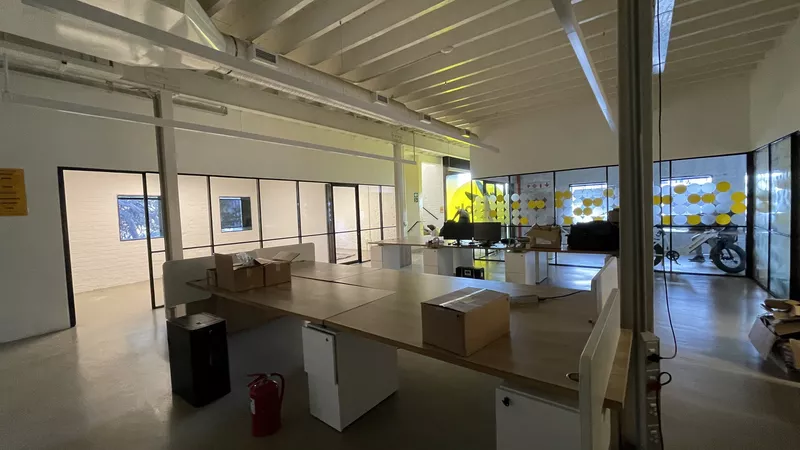 815 m² Office to let in Woodstock, Tramways (photo 19)