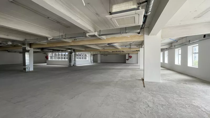 1 184 m² Office to let in Cape Town City Centre/CBD, Amber Place (photo 17)