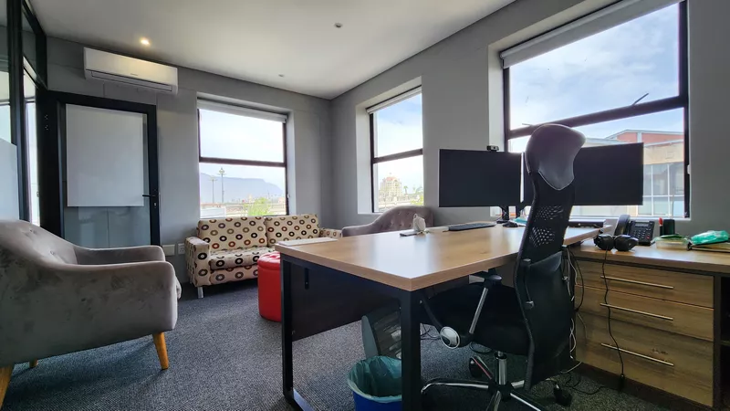 3 132 m² Office for sale in Waterford Place Office Park, 1 Boundary Road (photo 48)