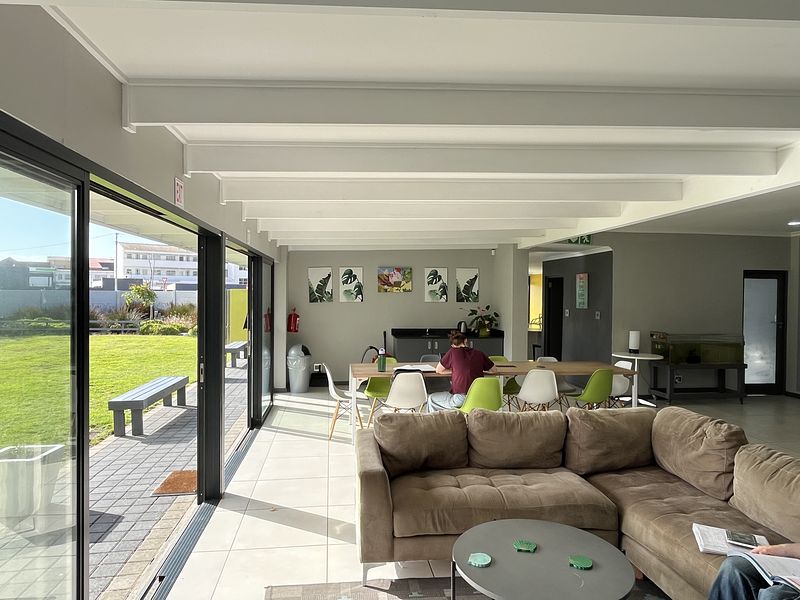 239 m² Office for sale in Fish Hoek, 6 De Waal Road (photo 16)