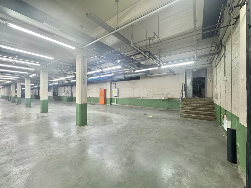 1 200 m² Office to let in Cape Town City Centre/CBD, 170 Buitengracht Street (photo 11)