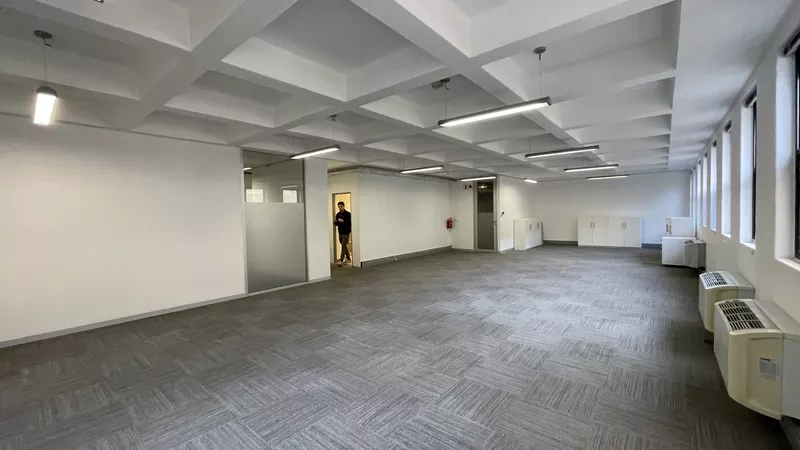 169 m² Office to let in Cape Town City Centre/CBD, 19 Louis Gradner (photo 6)