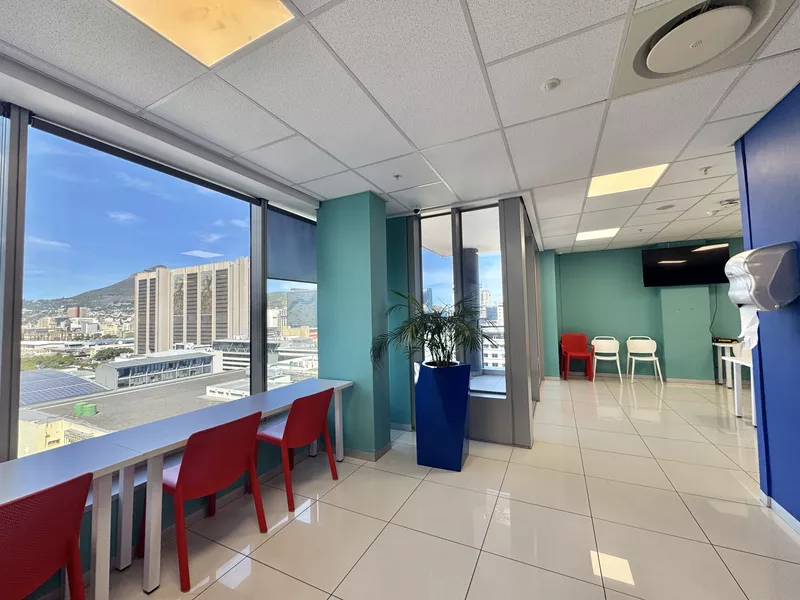 1 660 m² Office to let in Cape Town City Centre/CBD, The Halyard (photo 13)