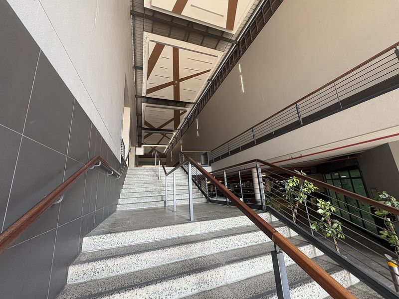 305 m² Office to let in Durbanville, Village Square (photo 4)