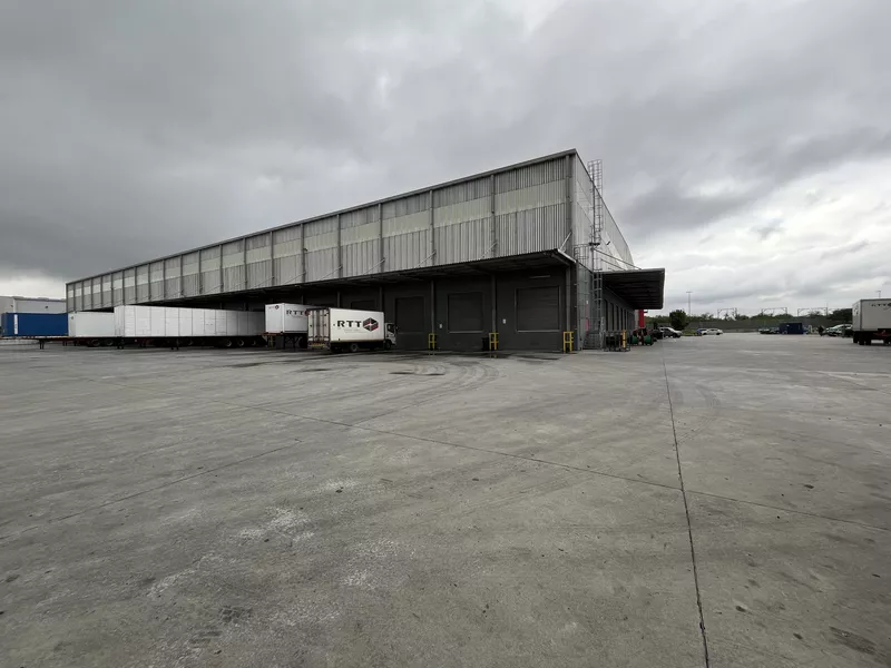 10 548 m² Industrial to let in Parow Industrial, 6 Koets Street (photo 7)