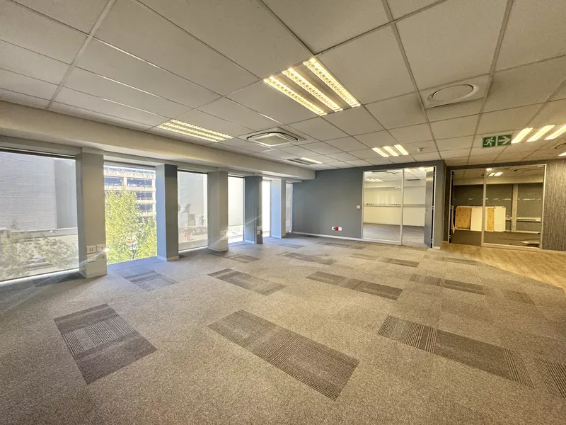 387 m² Office to let in Cape Town City Centre/CBD, Thomas Pattullo (photo 8)