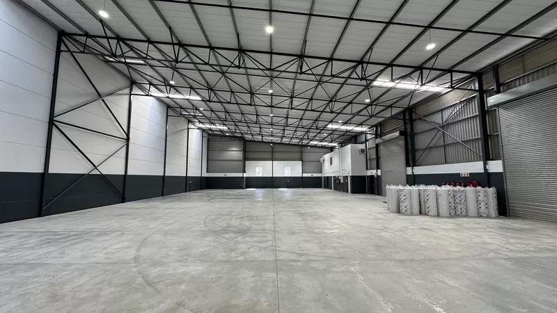 1 066 m² Industrial to let in Rivergate, 9 Titan Street (photo 9)