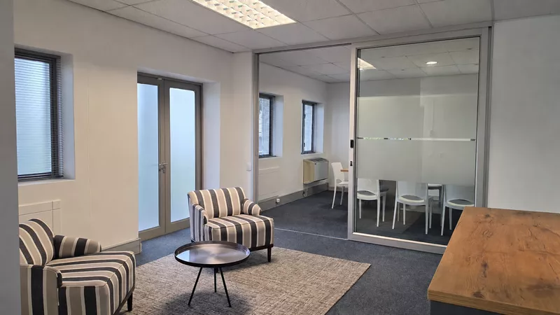 190 m² Office for sale in Central Park, The Pavilion (photo 16)