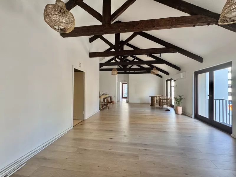 250 m² Office to let in Cape Town City Centre/CBD, 44 Riebeek Street (photo 3)