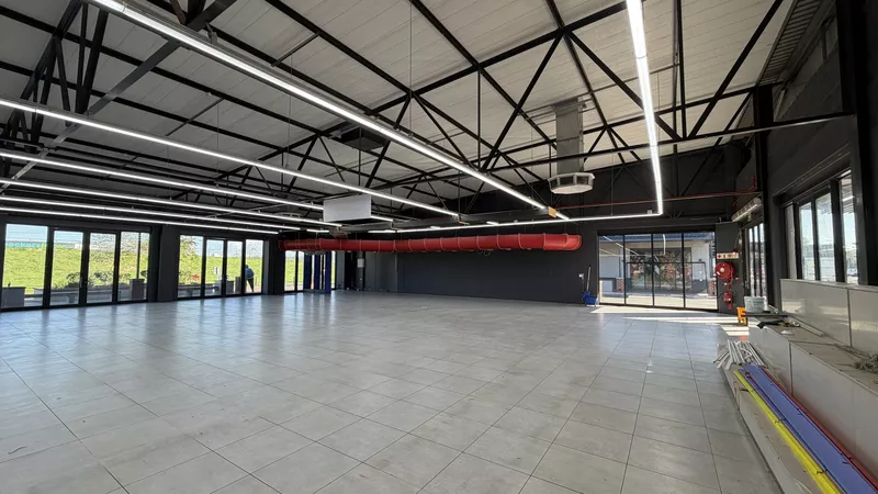800 m² Retail property to let in Brackenfell, Brackenfell Shopping Centre (photo 15)
