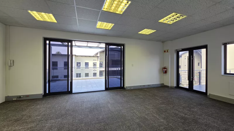 222 m² Office to let in Century Square, Knowledge Park 3 (photo 36)
