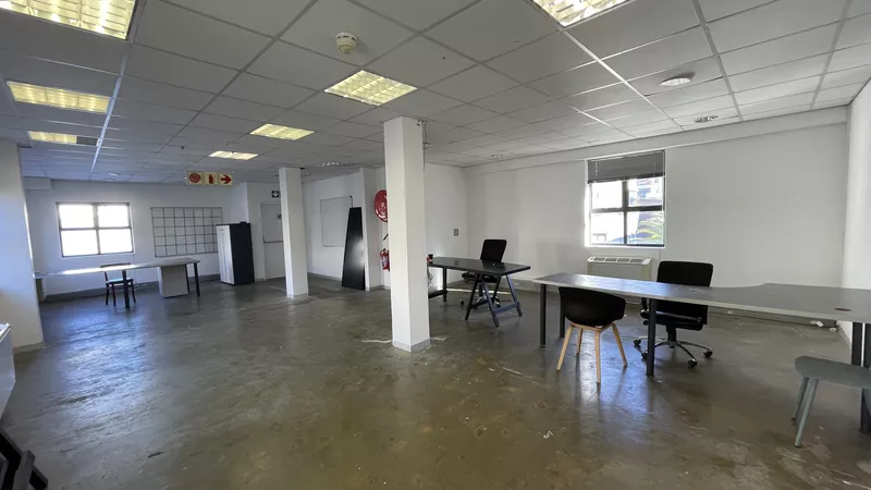 400 m² Office to let in Cape Town City Centre/CBD, 30 Keerom Street (photo 21)