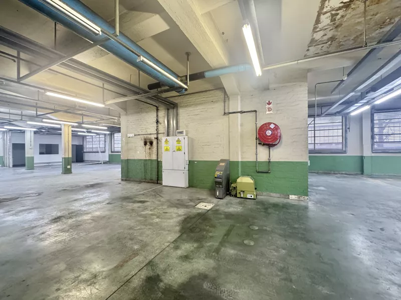 1 200 m² Office to let in Cape Town City Centre/CBD, 170 Buitengracht Street (photo 18)
