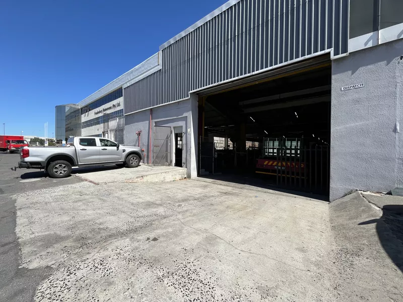 4 621 m² Industrial to let in Parow, 42 Industria Ring Road (photo 3)